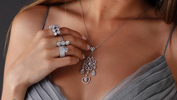 main of Beautiful Jewelry Can Highlight Any Aspect Of the Body You Want (findit101)